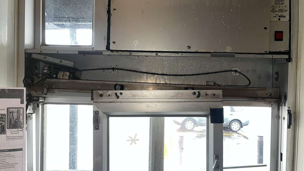 Glass and mirror detail installation.